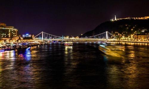 Private River Cruise 1h